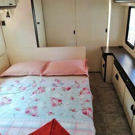 каравана Dream Camping